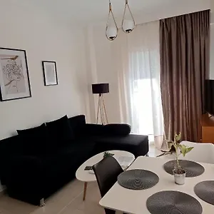 3 Min From Station No2 Private Free Parking Apartament